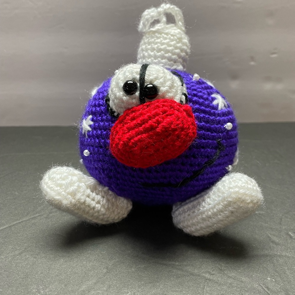 Christmas Ball Ornament / Crocheted